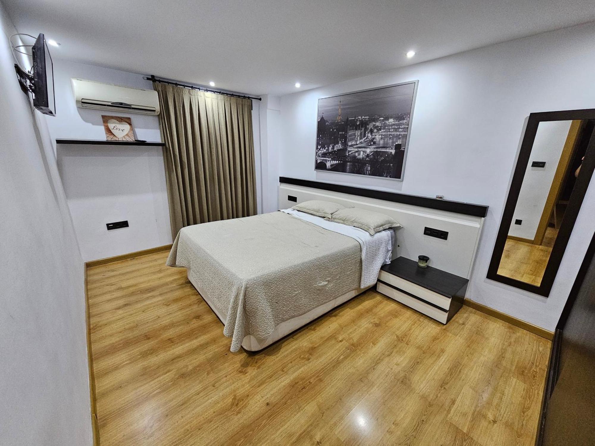 Piso Centrico Elche Apartment Bagian luar foto